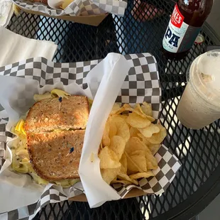 Arti turkey sandwich and a delicious caramel frappe