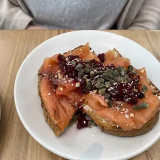 Smoked Salmon Toast*