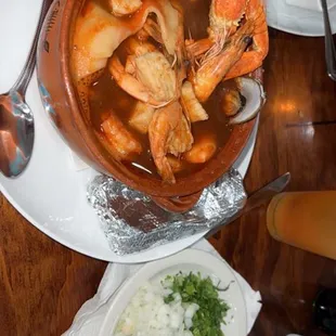 Caldo de Mariscos