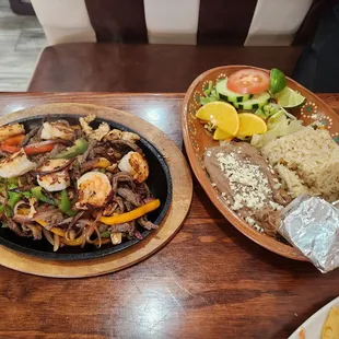 Fajitas rice beans salad