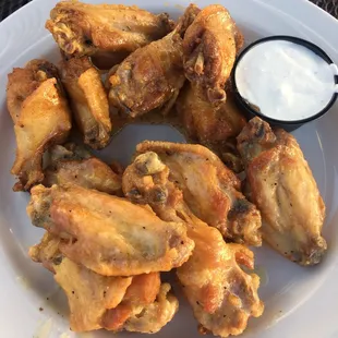 50 cent wings are not worth it:/