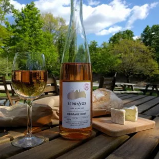 2016 Heritage Rose pairs great with Green Dirt Farm's Woolly Rind cheese!