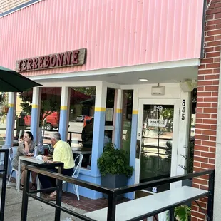Front of restaurant