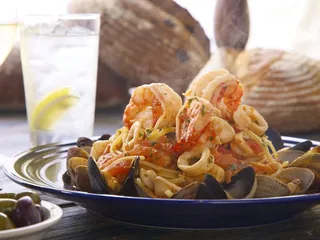 Della Terra Restaurant