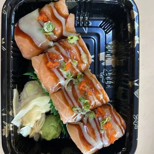 8 Pieces Salmon Lover