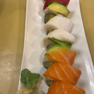 8 Pieces Rainbow Roll