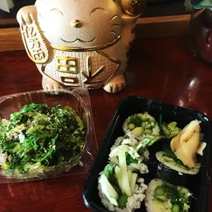 Crispy Seaweed Salad &amp; Fresh Green Roll 5 Pcs (asparagus, avocado, seaweed and cucumber) Delish!!