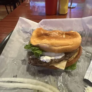 Very good cheeseburger