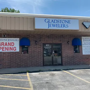 Grand opening, come visit our store.