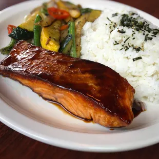 Salmon Terry-aki Style with Rice or Mashed Potatoes &amp; Mixed Veggies