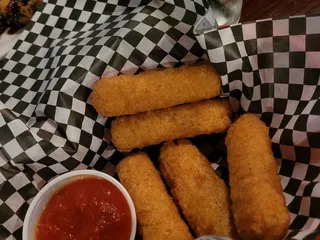 Shorty's Bar & Grill