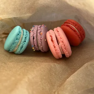 More macarons