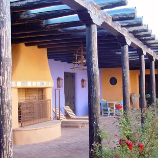 We Make Stucco An Art.