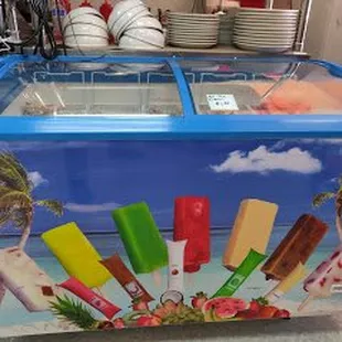 Enjoy some Ice Cream Bars and Popsicle on a Hot Summer Day!