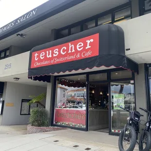 Teuscher Chocolate horrible store