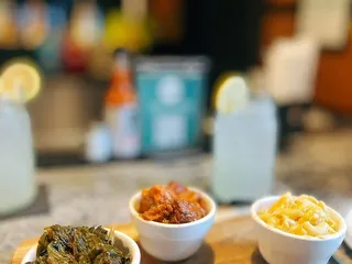 Fixins Soul Kitchen - Los Angeles