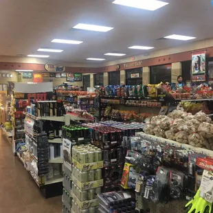 oysters and mussels, interior