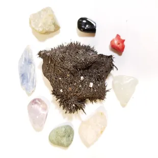 Lodestone Amulet for Good Luck &amp; Money Drawing