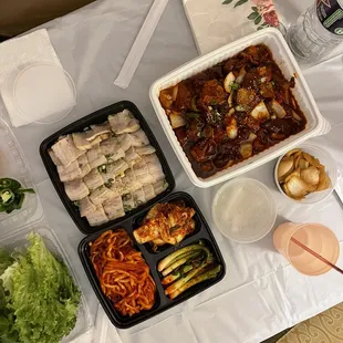 Medium boiled pork belly and spicy jok bal