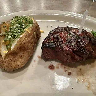 10oz Certified Black Angus Steak &amp; baked potato.