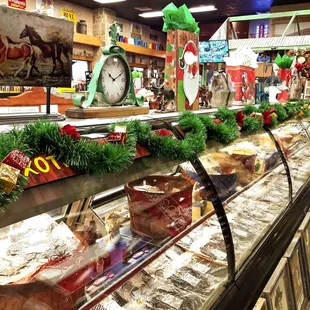 oysters and mussels, interior