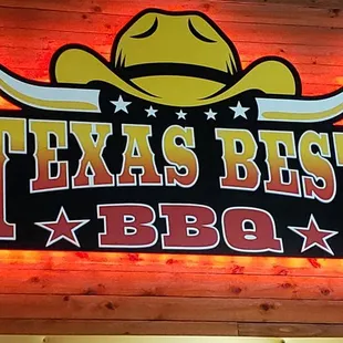 the sign for the restaurant