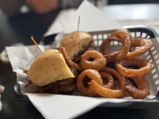 Mason’s Jar & Grill