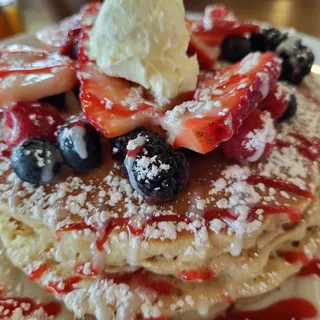 VERY BERRY PANCAKE