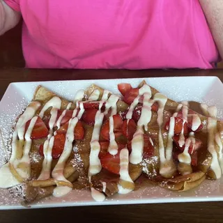 STRAWBERRY CREAM CHESE CREPES