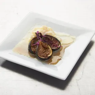Figs with Goat Cheese