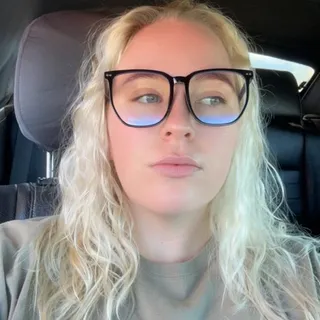 Lauren V.