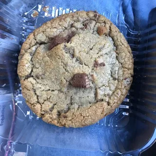 23. Kit Kat Crunch Cookie