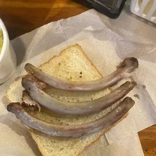 Um, can we take a moment to enjoy the literally fall off the bone tenderness. No forks or teeth involved here.
