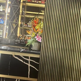 sushi and sashimi, interior