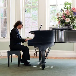 Cocktail hour entertainment