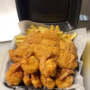 8 Regular shrimp and catch fish fillet gumbo.