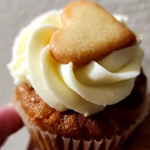 Valentine's Day Cupcake *carrot cake*