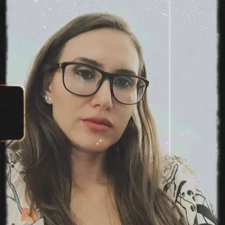 Laura K.