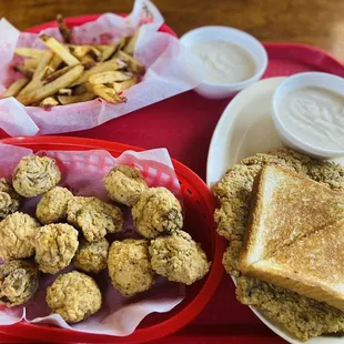 Fried mushrooms, chicken fried steak, fries, white gravy