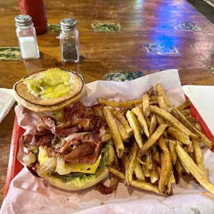 Bacon cheeseburger with grilled onions