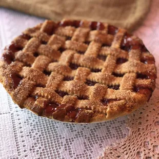 Cherry lattice pie