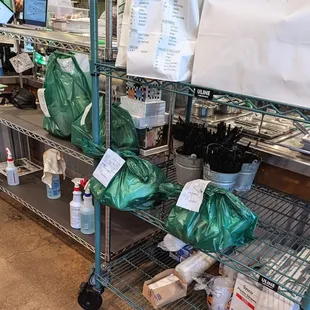 Food Pickup Area