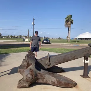Hubby looking at anchor: