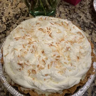 Coconut cream pie