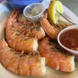 1/2 dozen cold peel n eat jumbo shrimp - Delicious