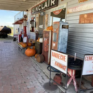 Adorable, eclectic entrance to Texas Pride!