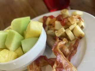 Frequency Restaurant & Lounge