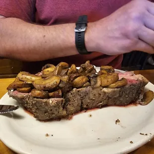 24 oz prime rib.  Ask for the size you want!