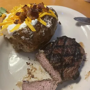 6 ounce Hand-Cut Sirloin*