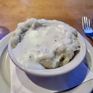 Mashed Potatoes with Cream Gravy